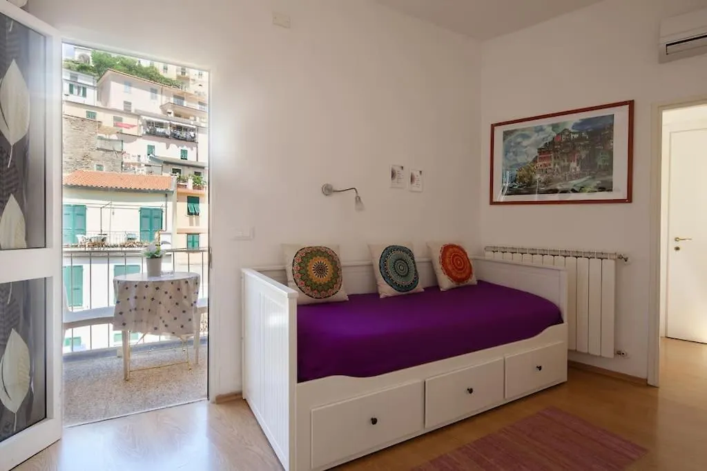 Shanti 2 - Apartment Riomaggiore Italy